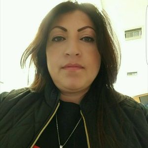 Meet your Posher, Ines